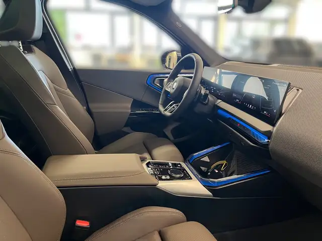 BMW X3 view 13