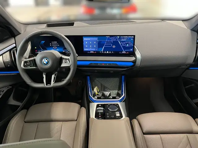 BMW X3 view 9