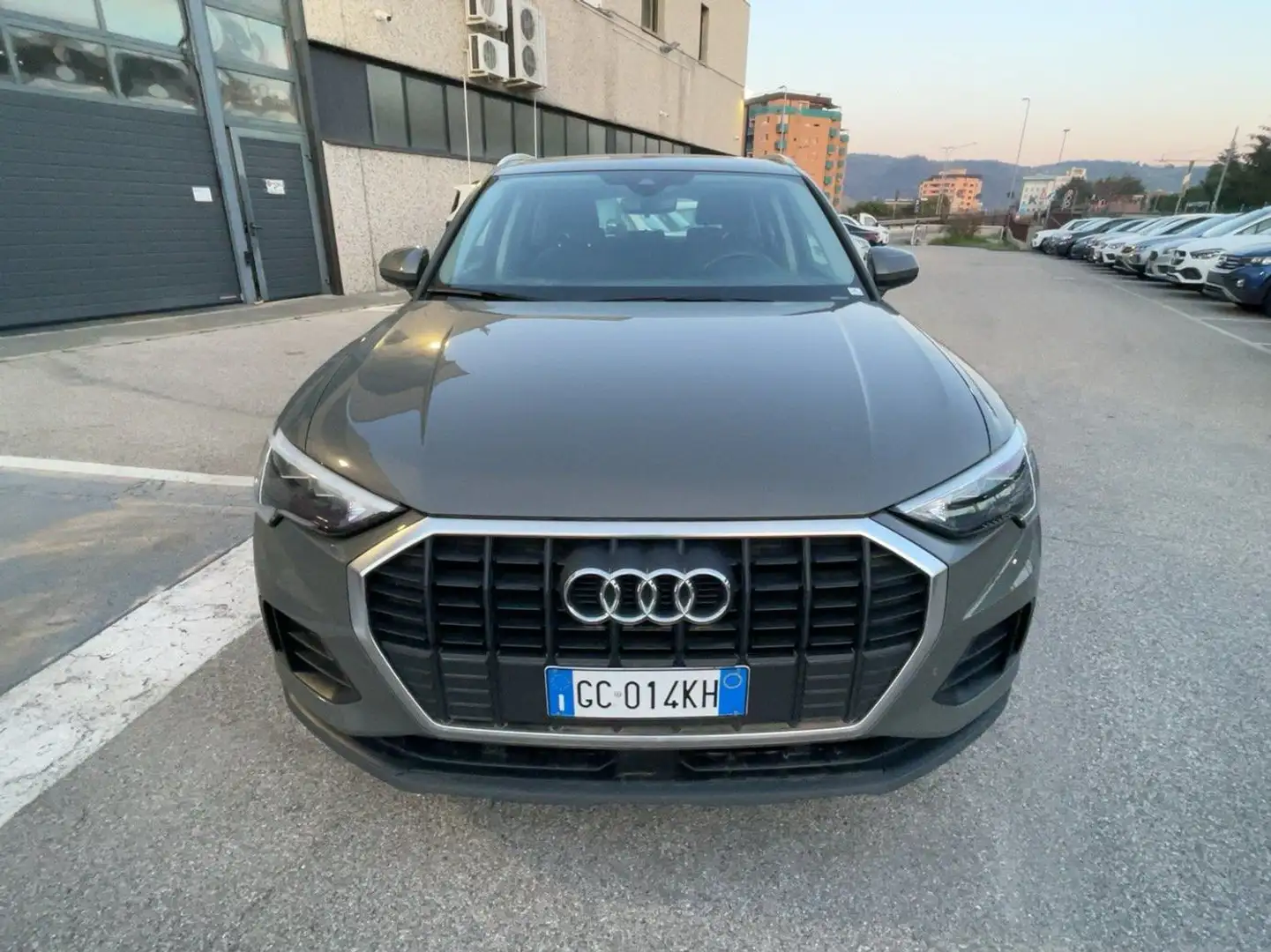 Audi Q3 Q3 35 2.0 tdi Business s-tronic Grigio - 2