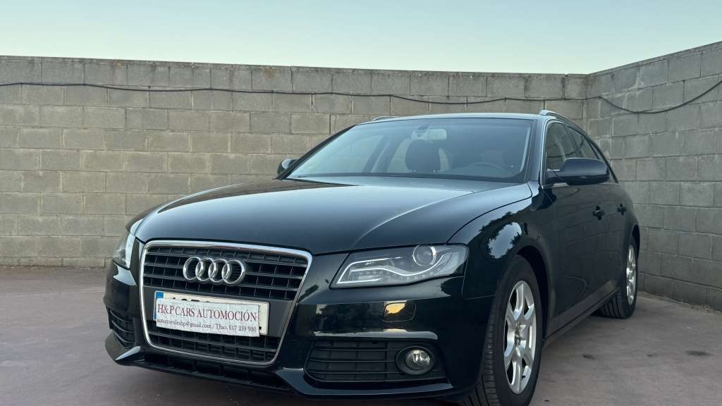 Audi A4 Avant 2.0TDI DPF 136 - foto 1