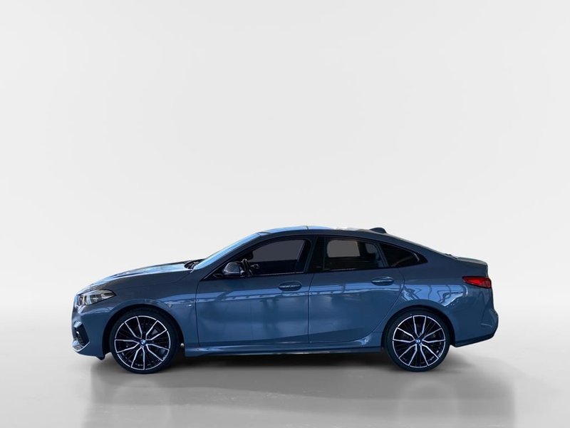 BMW 218 M Sport — photo 4