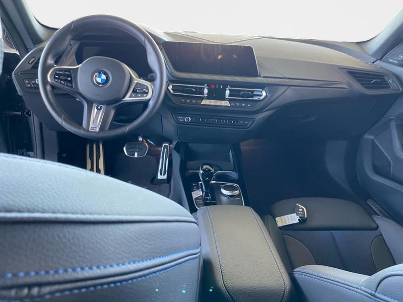 BMW 218 M Sport — photo 11