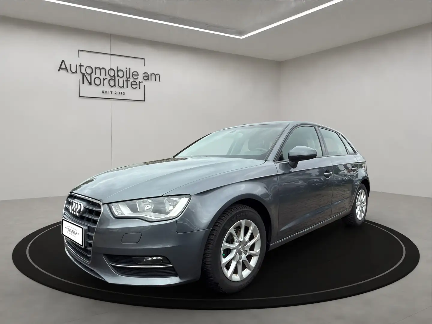 Audi A3 1.4 TSI-2Hand-Steuerkette neu-Scheckheft-Klima Grau - 1
