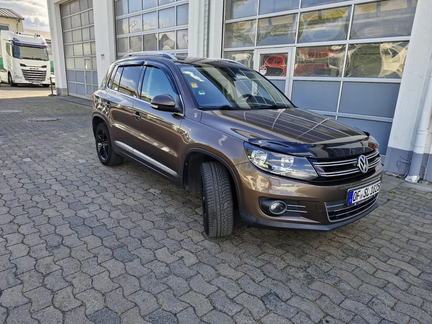 Volkswagen Tiguan Tiguan 2.0 TDI DPF 4Motion Sport Šedá - 1