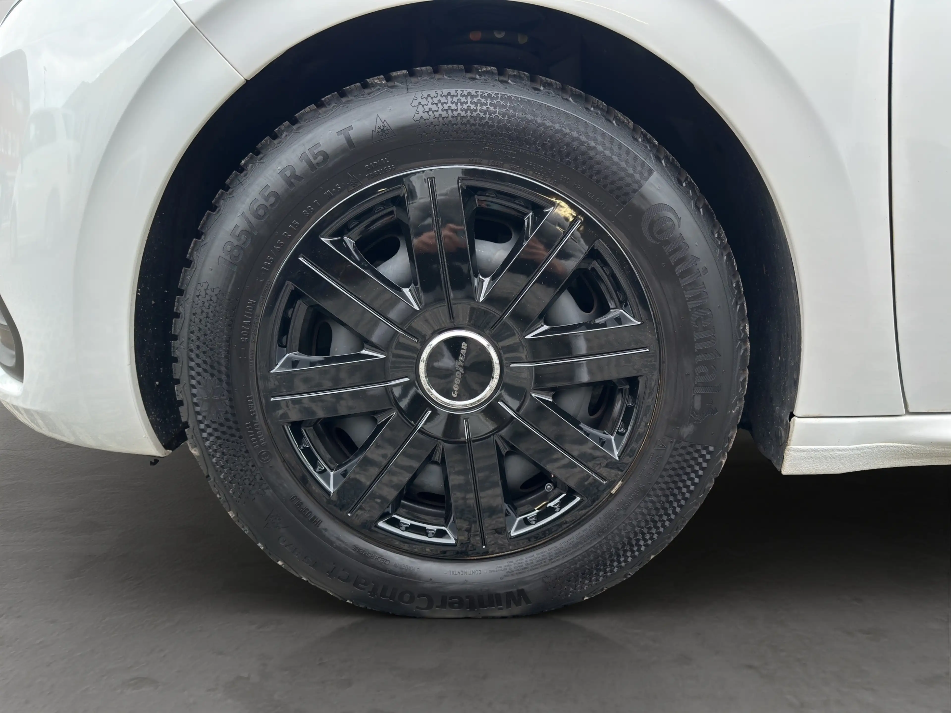 Peugeot 208 208 C - Diesel, Klima, ScheckH, 8fB, SitzH, AppleCarPlay/AndroidAuto — photo 24