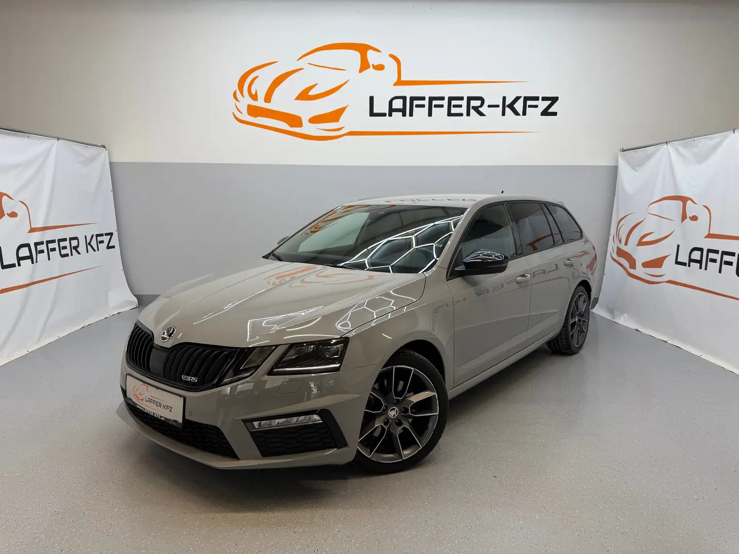Skoda Octavia Combi RS 4x4 2,0 TDI DSG ACC PDC NAVI Grau - 1