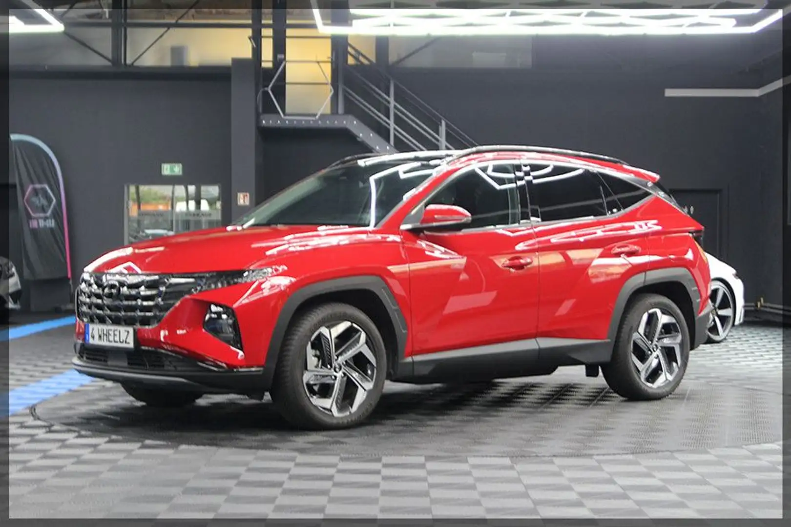Hyundai TUCSON 1.6 T-GDI Plug-in 4WD PANO / CAM Rouge - 2
