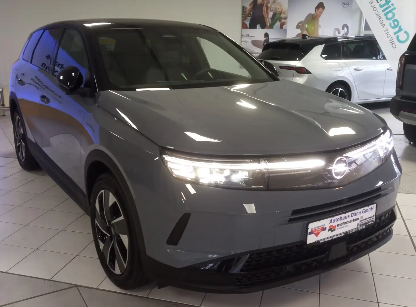 Opel Grandland 1.2 48V Mild-Hybrid 107 kW GS Grau - 2