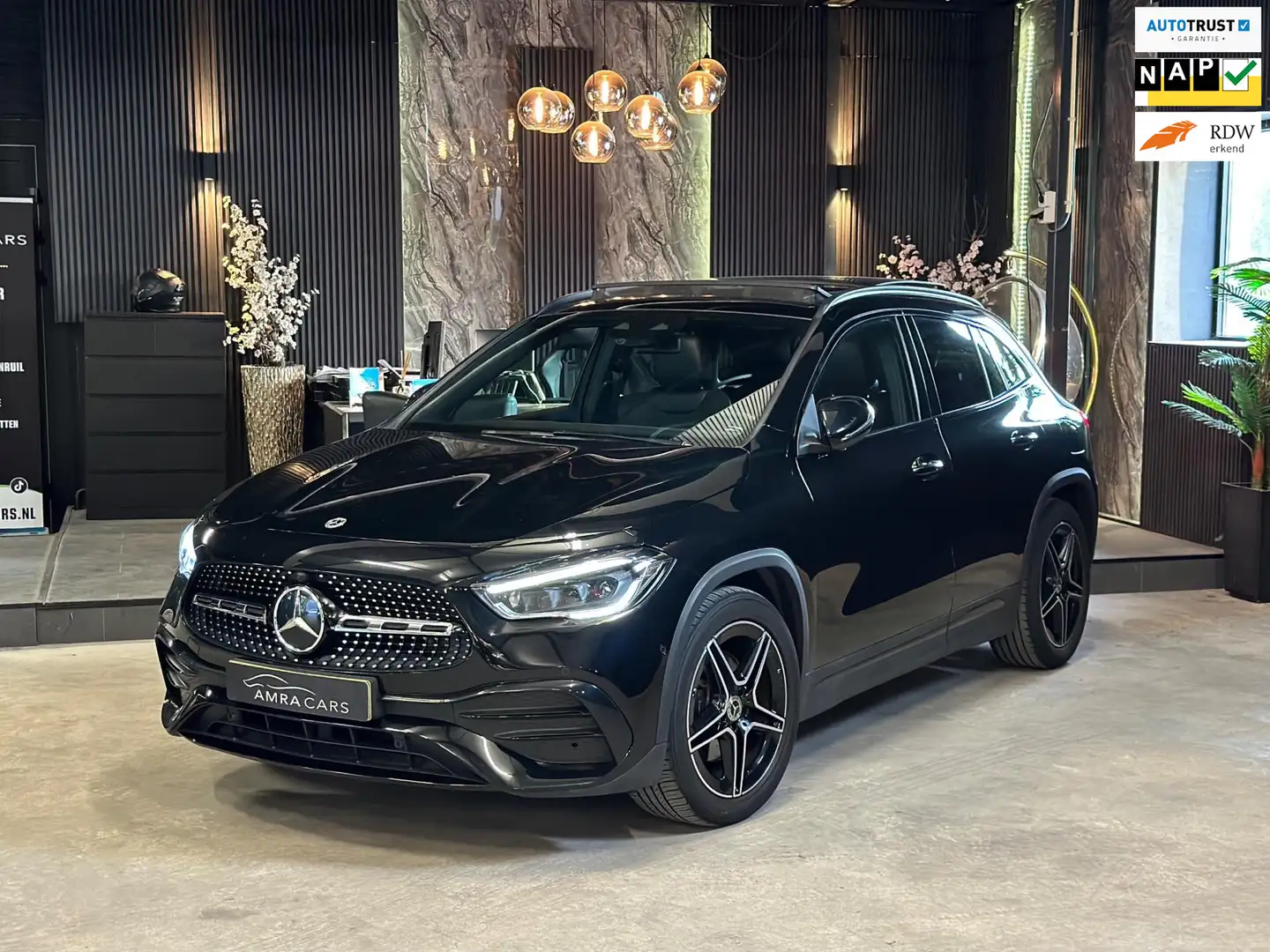Mercedes-Benz GLA 200 AMG|PANO|SFEER|MEMORY Zwart - 1