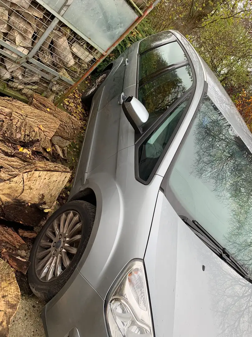 Ford Galaxy - 2
