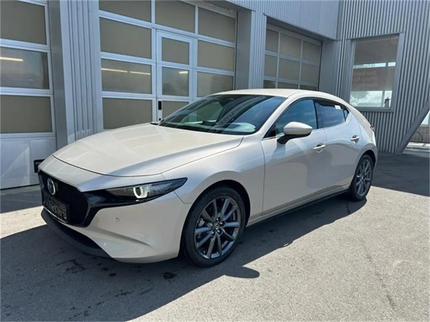 Mazda 3 e-Skyactiv-G140 Centre-Line mit DESIGN Paket - 1