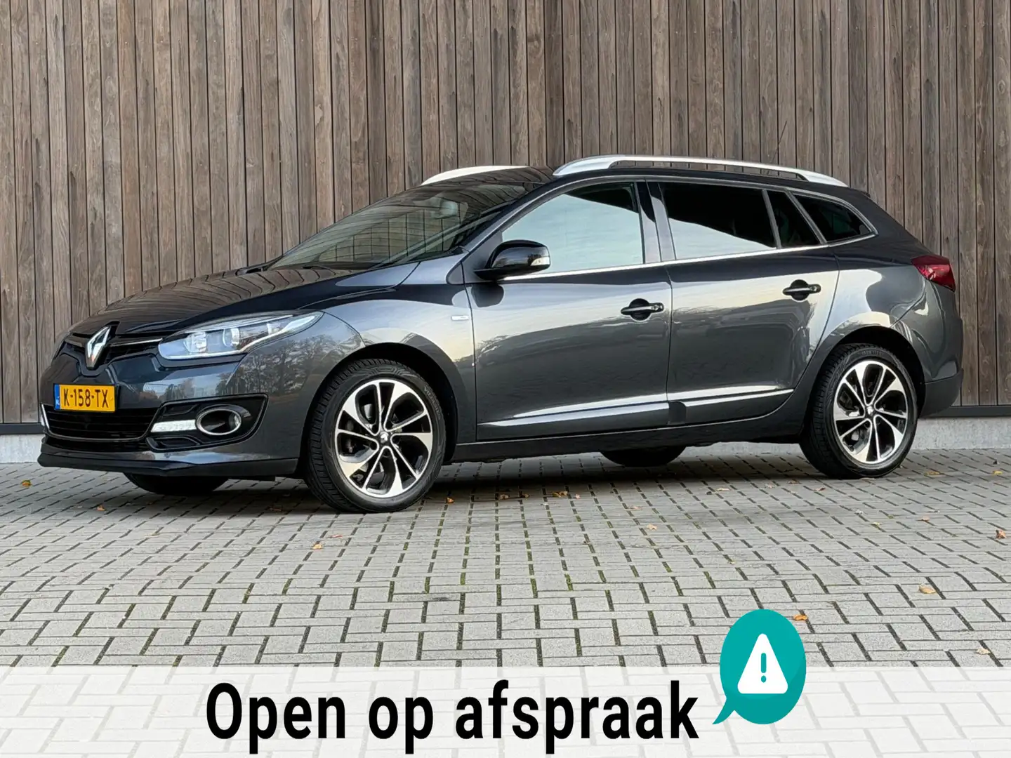 Renault Megane Estate 1.2 TCe Bose / Automaat / Ketting VV / Gris - 1
