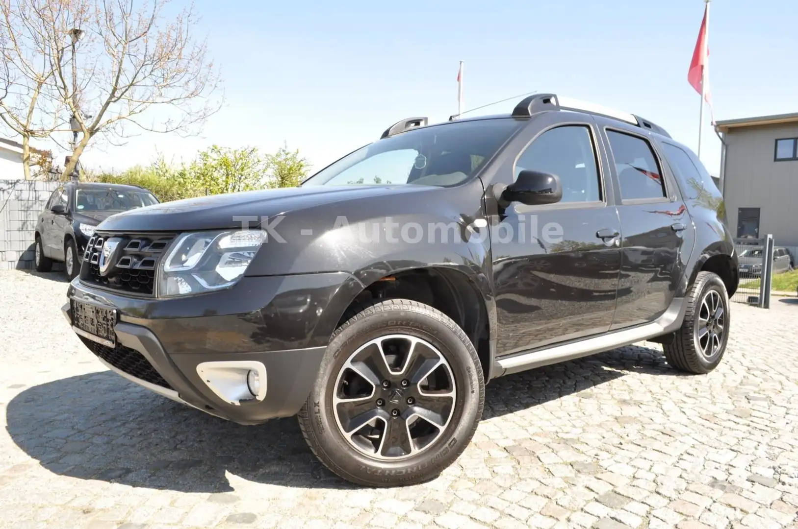 Dacia Duster I Black Shadow 4x2 /STEUERKETTE NEU/PDC Schwarz - 1