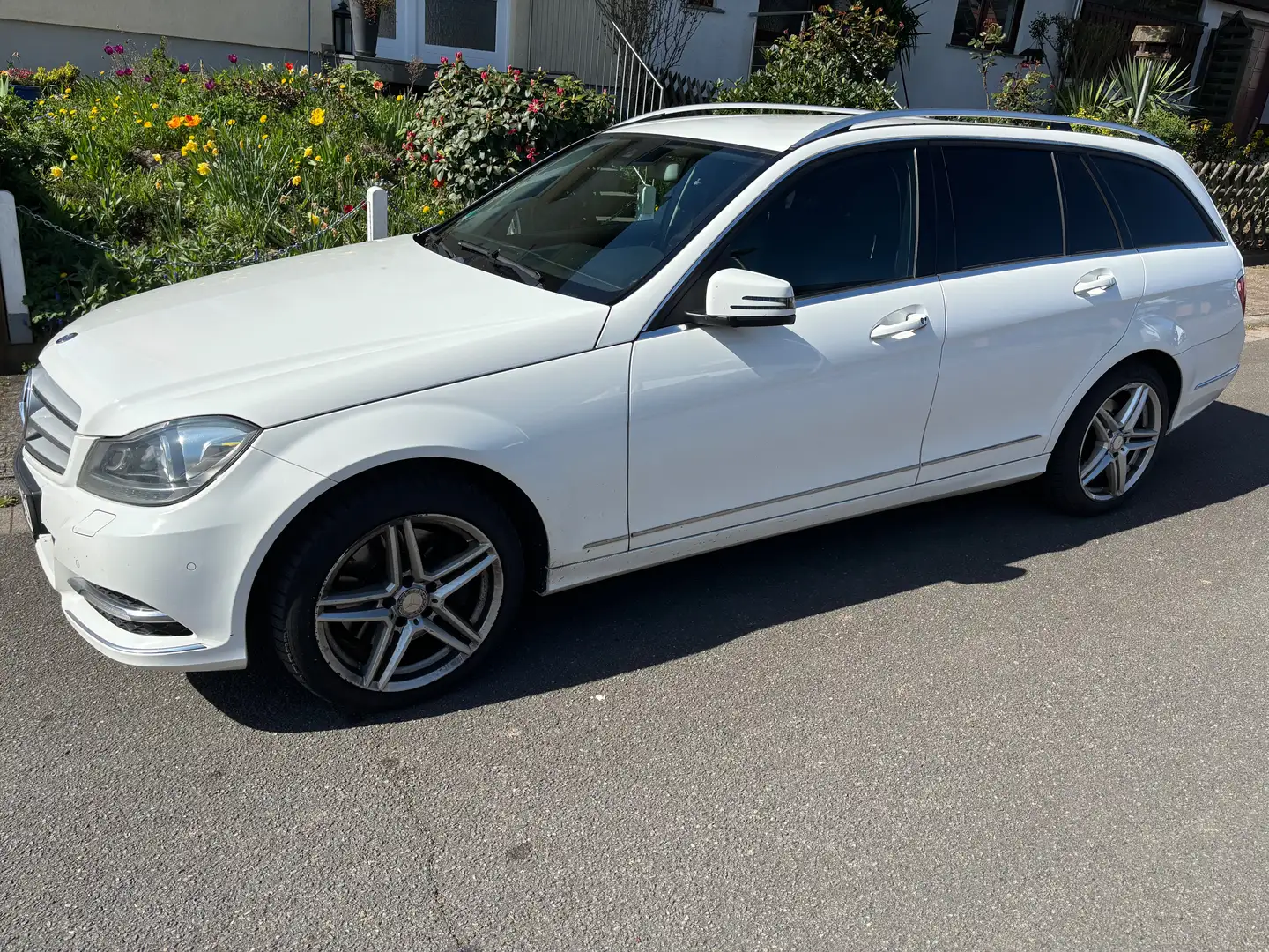 Mercedes-Benz C 350 C 350 T CDI DPF (BlueEFFICIENCY) 7G-TRONIC Avantga Weiß - 2