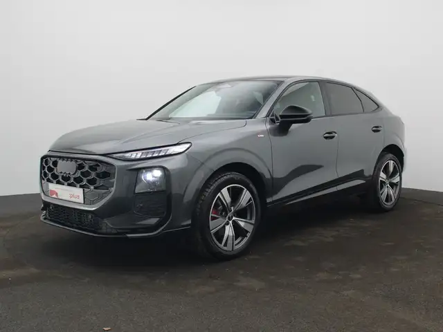 Audi Q3 view 2