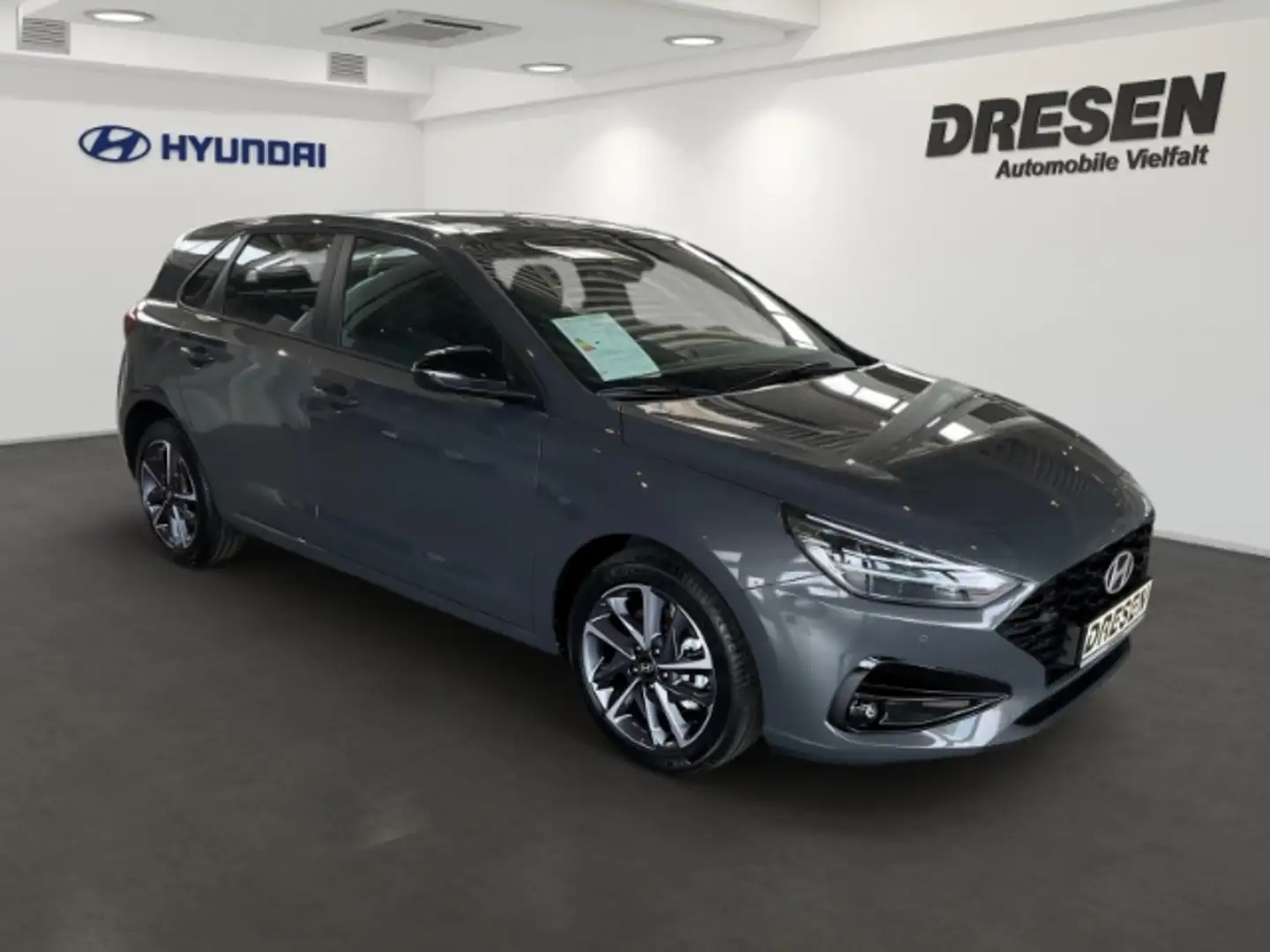 Hyundai i30 1.5 Advantage/Automatik/Panorama/Navi/Rückfahrkame Grau - 2