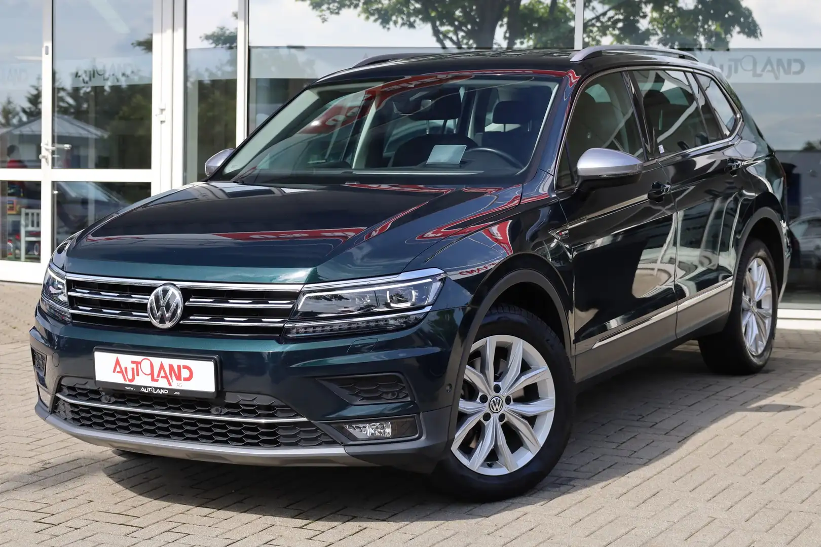 Volkswagen Tiguan Allspace 2.0 TSI Highline AHK Vert - 2