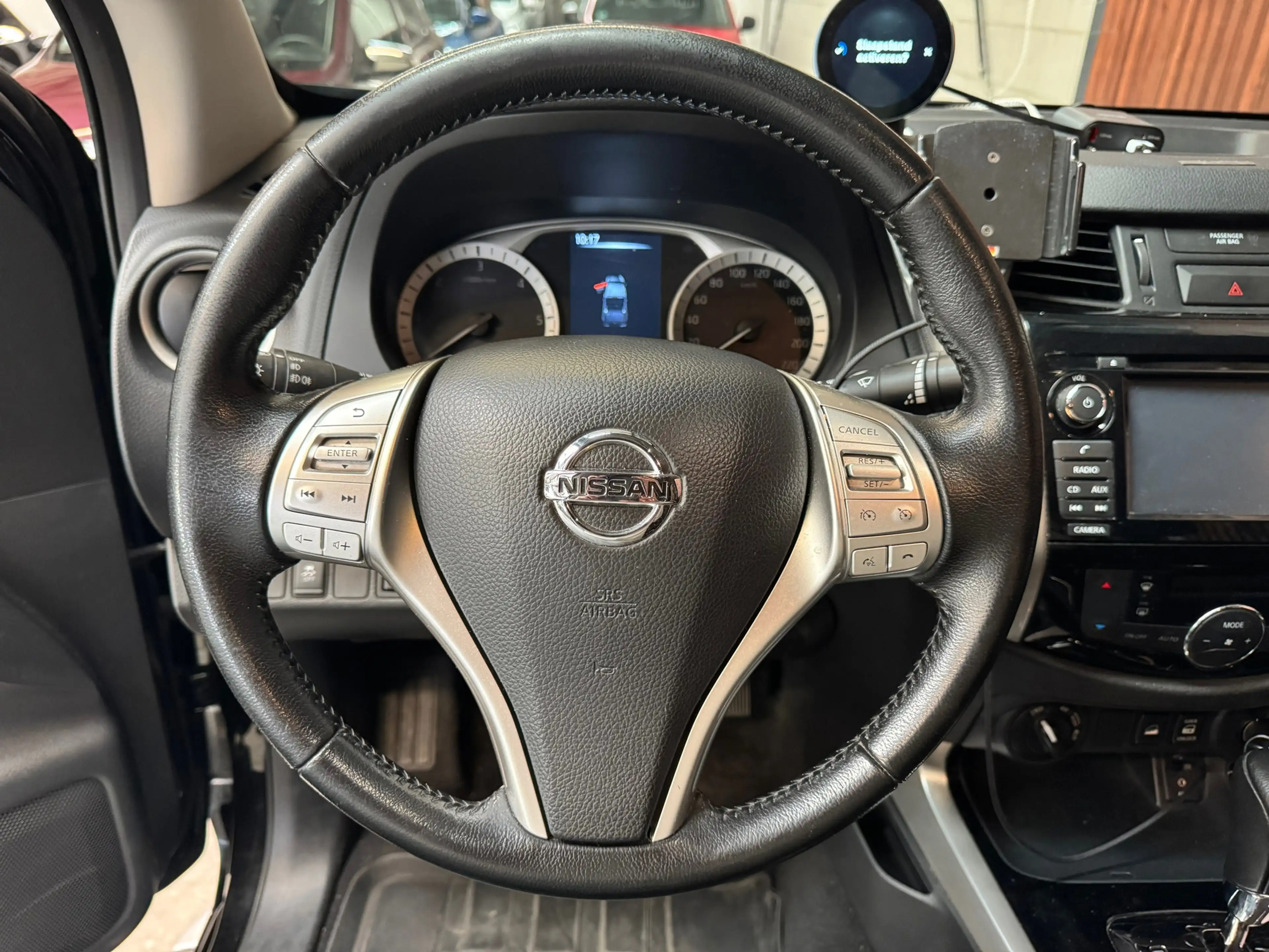 Nissan Navara 2.3 dCi AUT MARGE Tekna+ Double Cab 4WD NAVI-CLIMA — photo 12