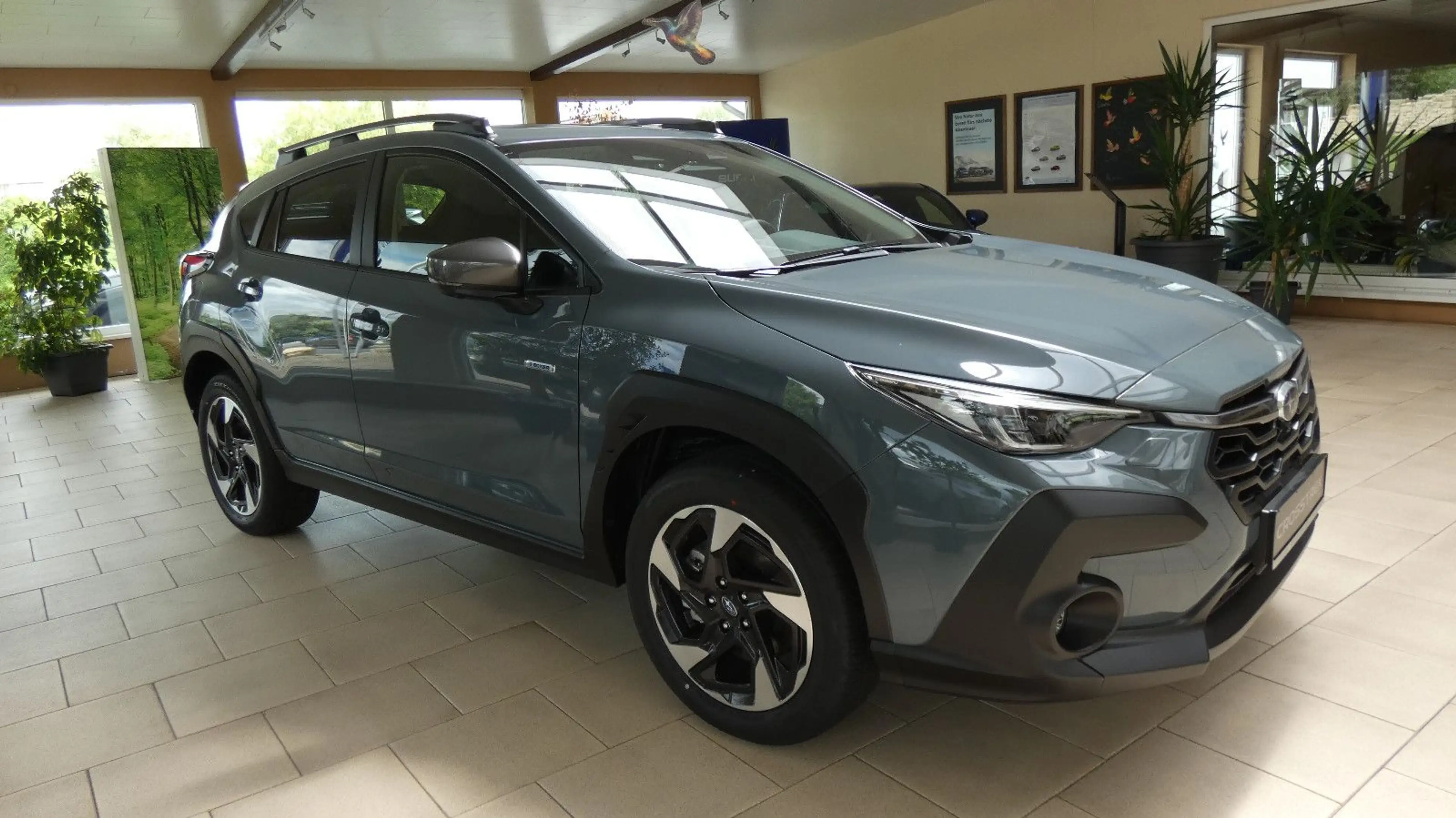 Subaru Crosstrek — photo 2