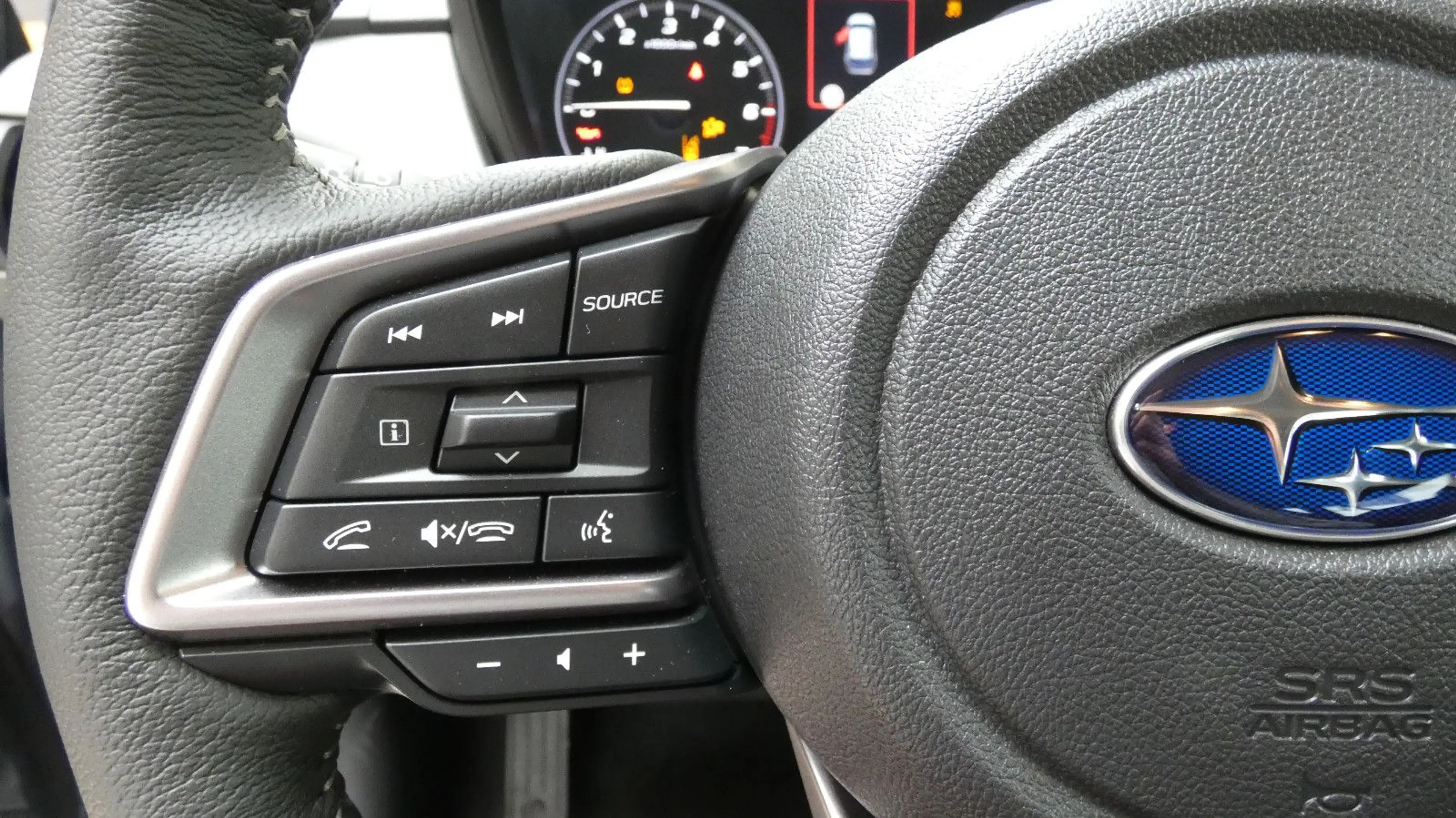 Subaru Crosstrek — photo 12