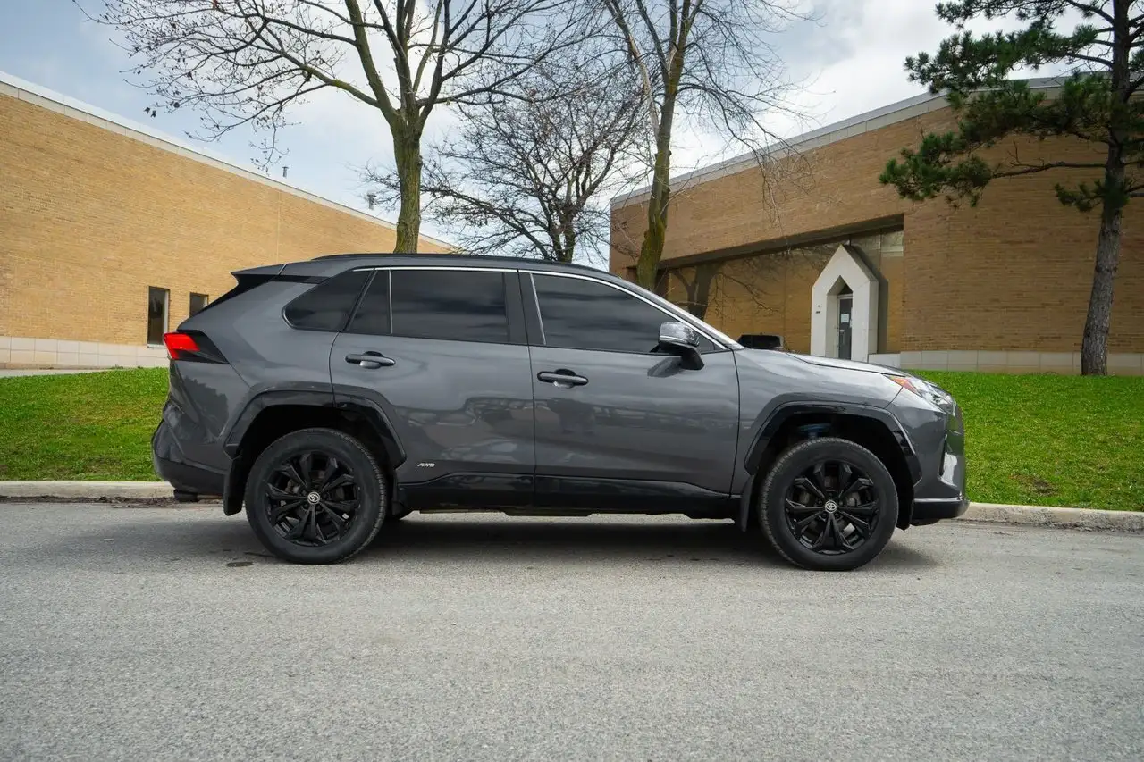 Toyota RAV 4 снимка Toyota RAV 4
