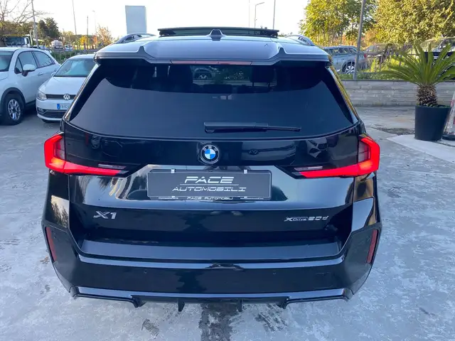 BMW X1 view 14