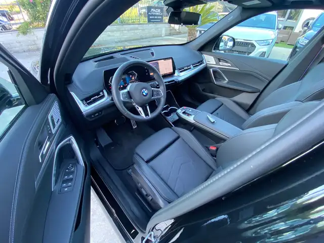 BMW X1 view 9