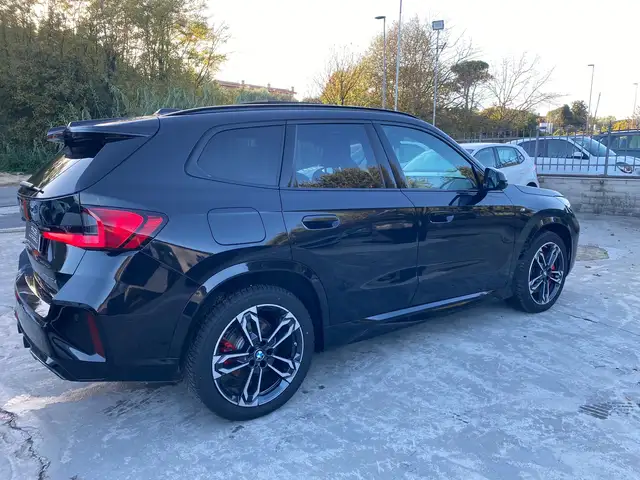 BMW X1 view 13