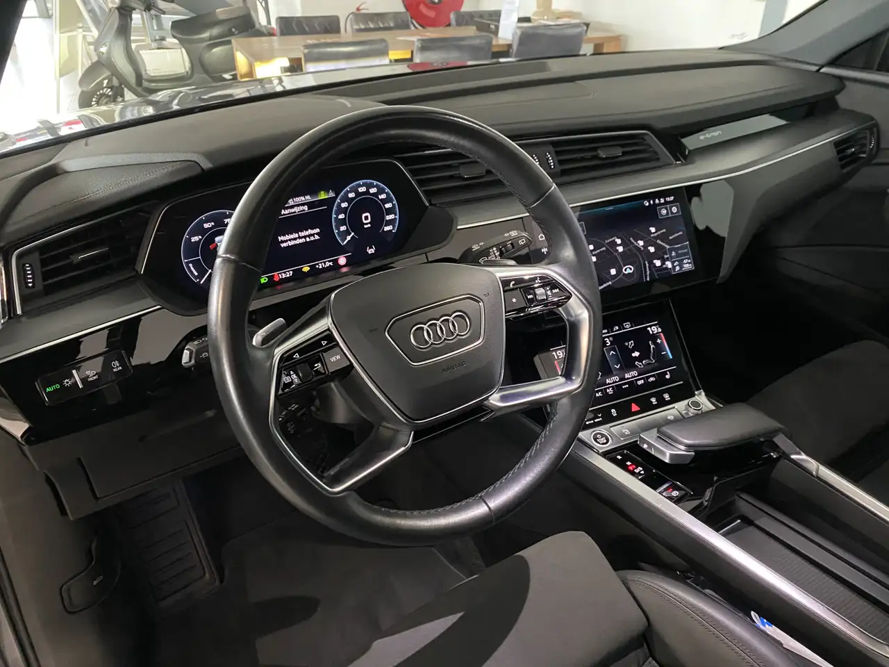 Audi e-tron 55 quattro Advanced edition Plus 95 kWh Panoramada, миниатюра 11