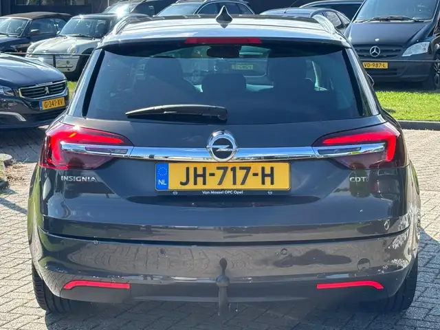 Opel Insignia view 7