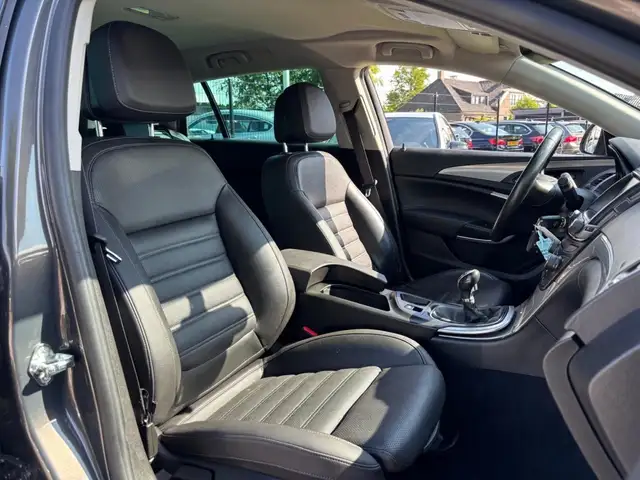 Opel Insignia view 10
