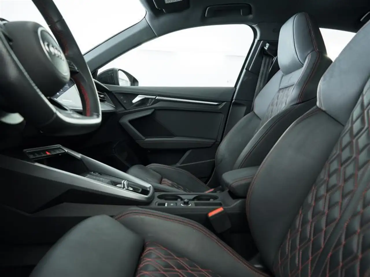 Audi S3 снимка Audi S3