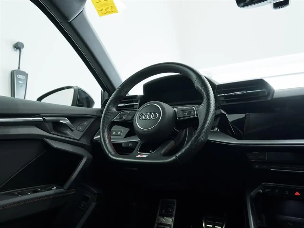 Audi S3 снимка Audi S3