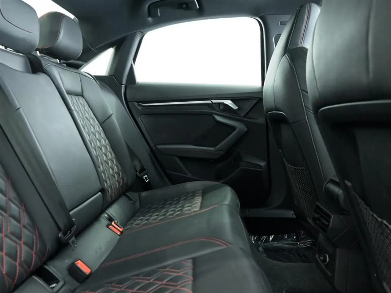 Audi S3 снимка Audi S3