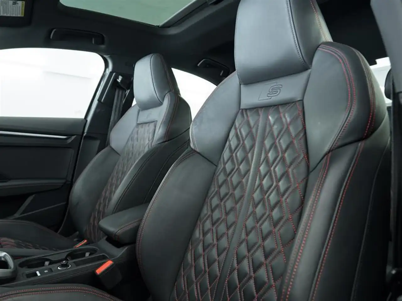 Audi S3 снимка Audi S3