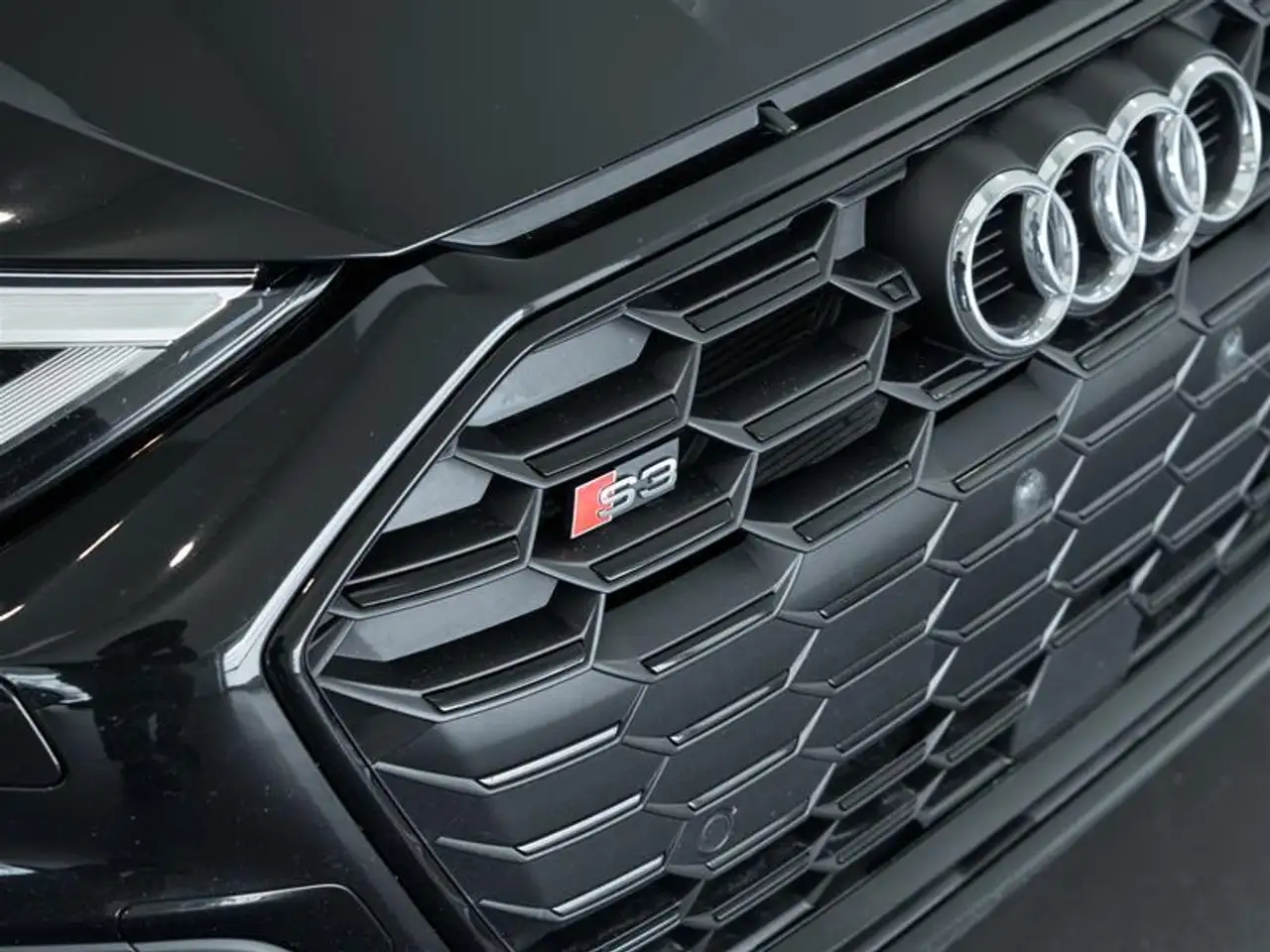 Audi S3 снимка Audi S3