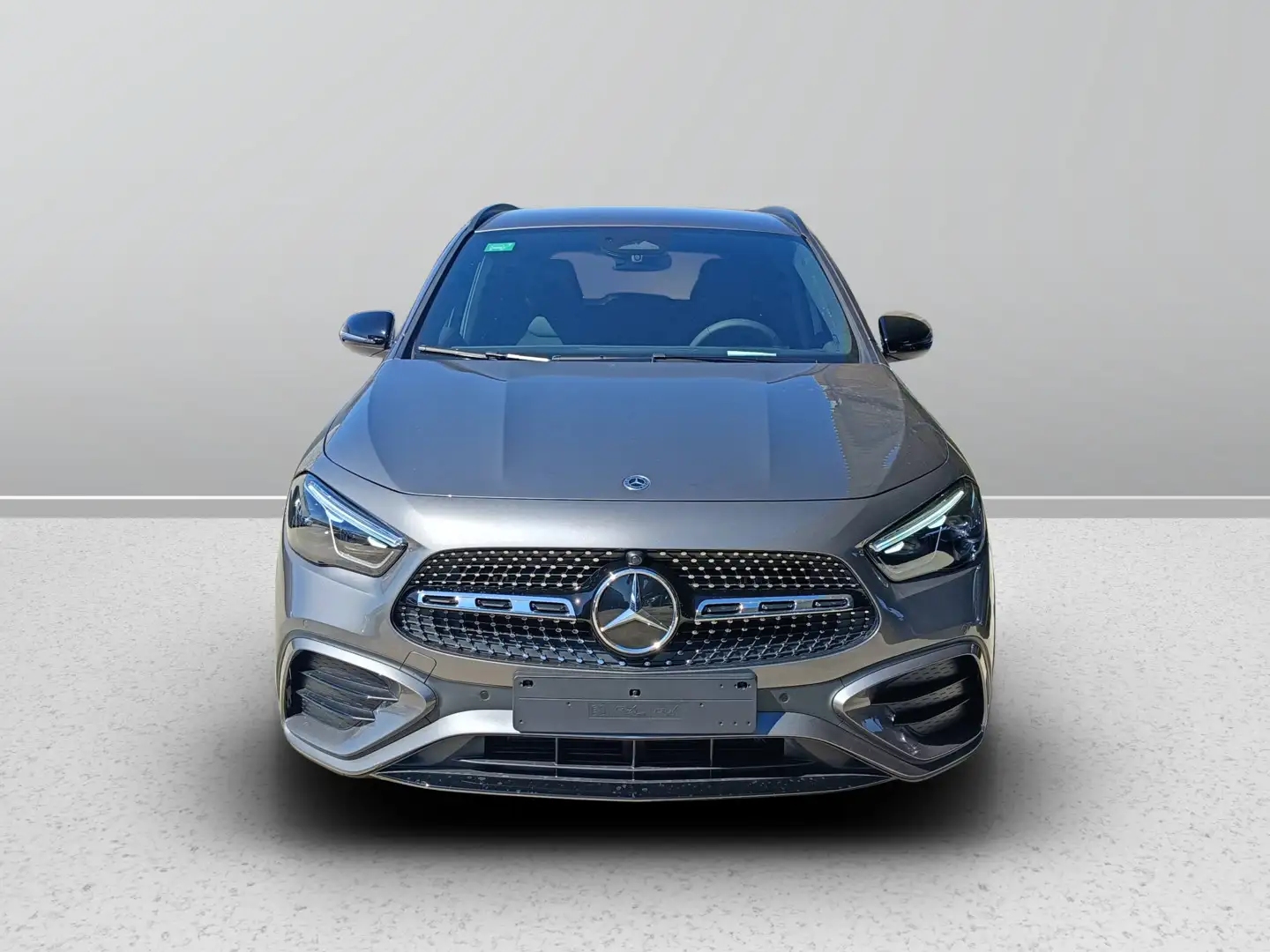 Mercedes-Benz GLA 250 e Plug-in hybrid Šedá - 2