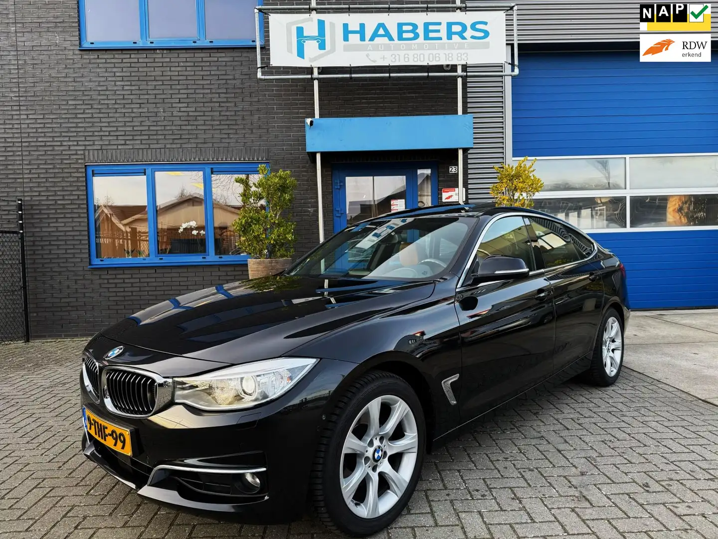 BMW 328 3-serie Gran Turismo 328i xDrive High Executive 24 Černá - 1