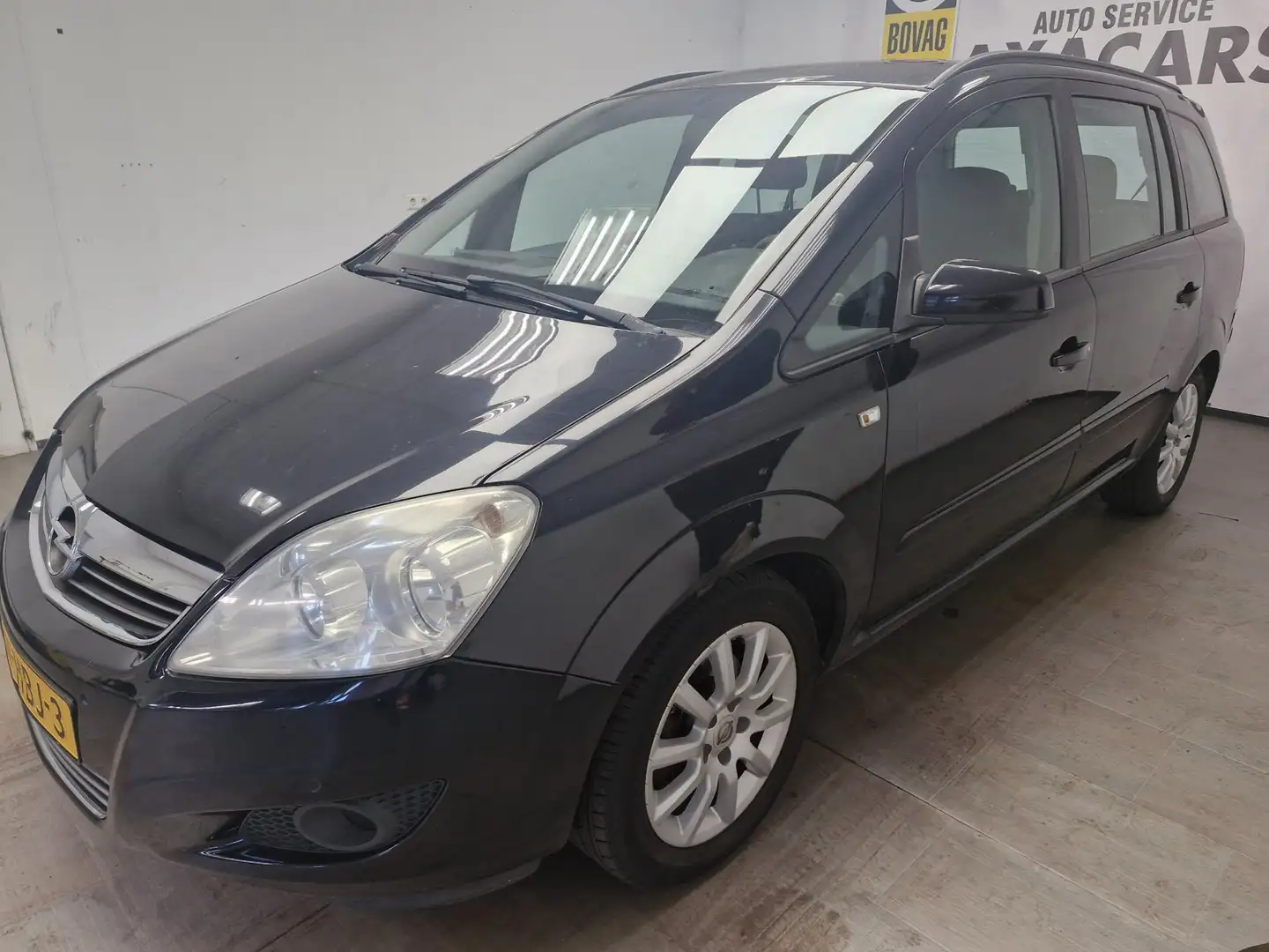 Opel Zafira 1.8 Temptation 7 PERSOONS ! AIRCO ! NIEUWE APK ! Noir - 2