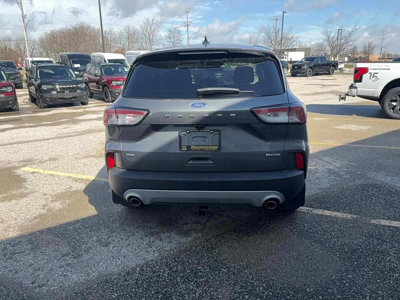 Ford Escape снимка Ford Escape
