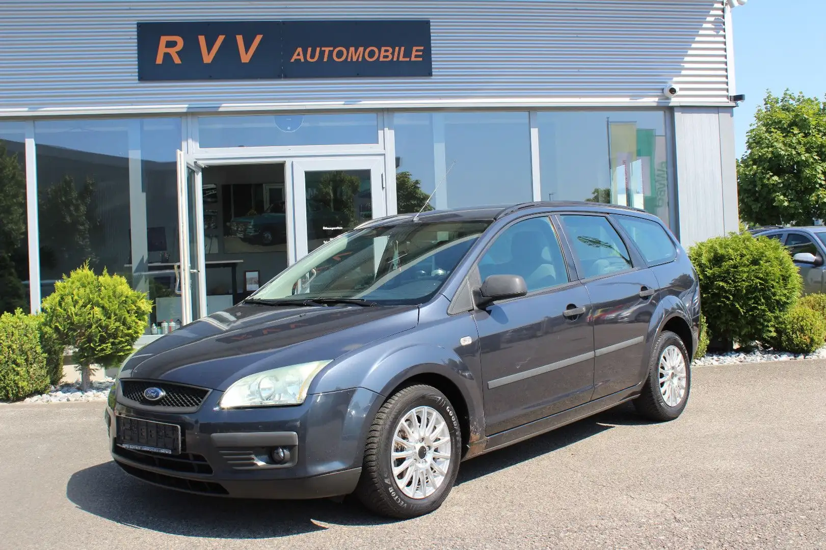 Ford Focus 1.6 Turnier Trend Gris - 1