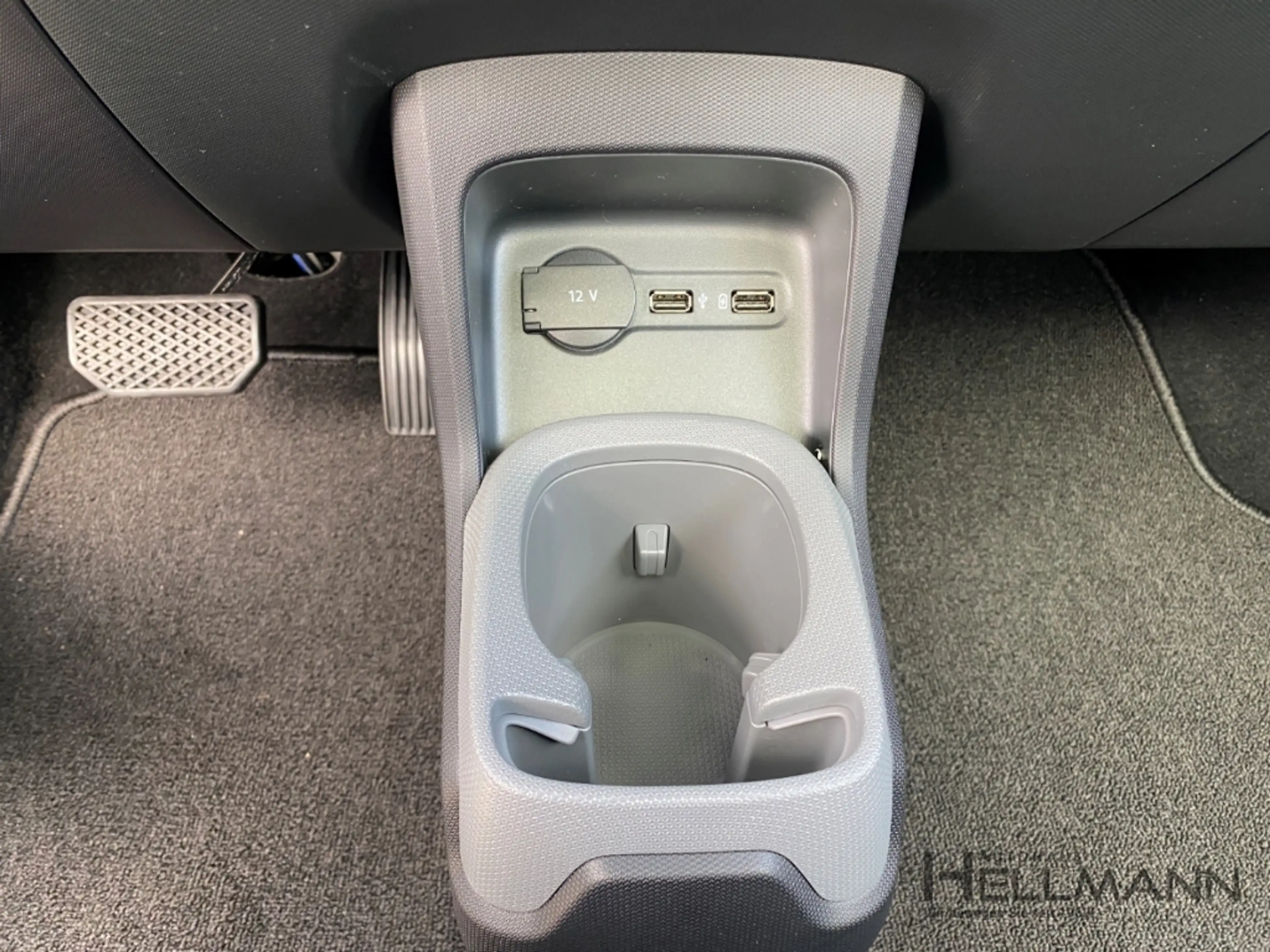 Leapmotor T03 Design 70 kW BEV *Lieferung Juli 2026* — photo 9