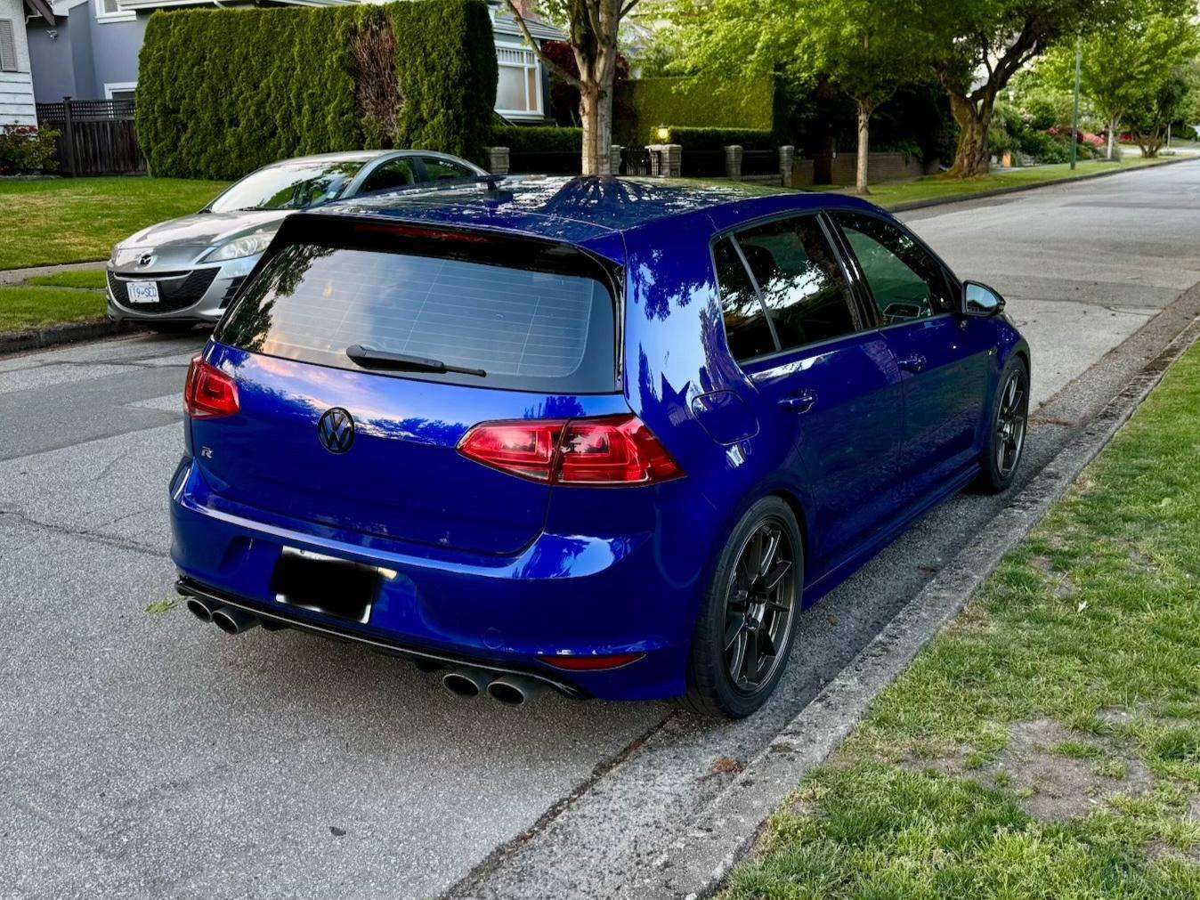 2016 Volkswagen Golf R R alt 4
