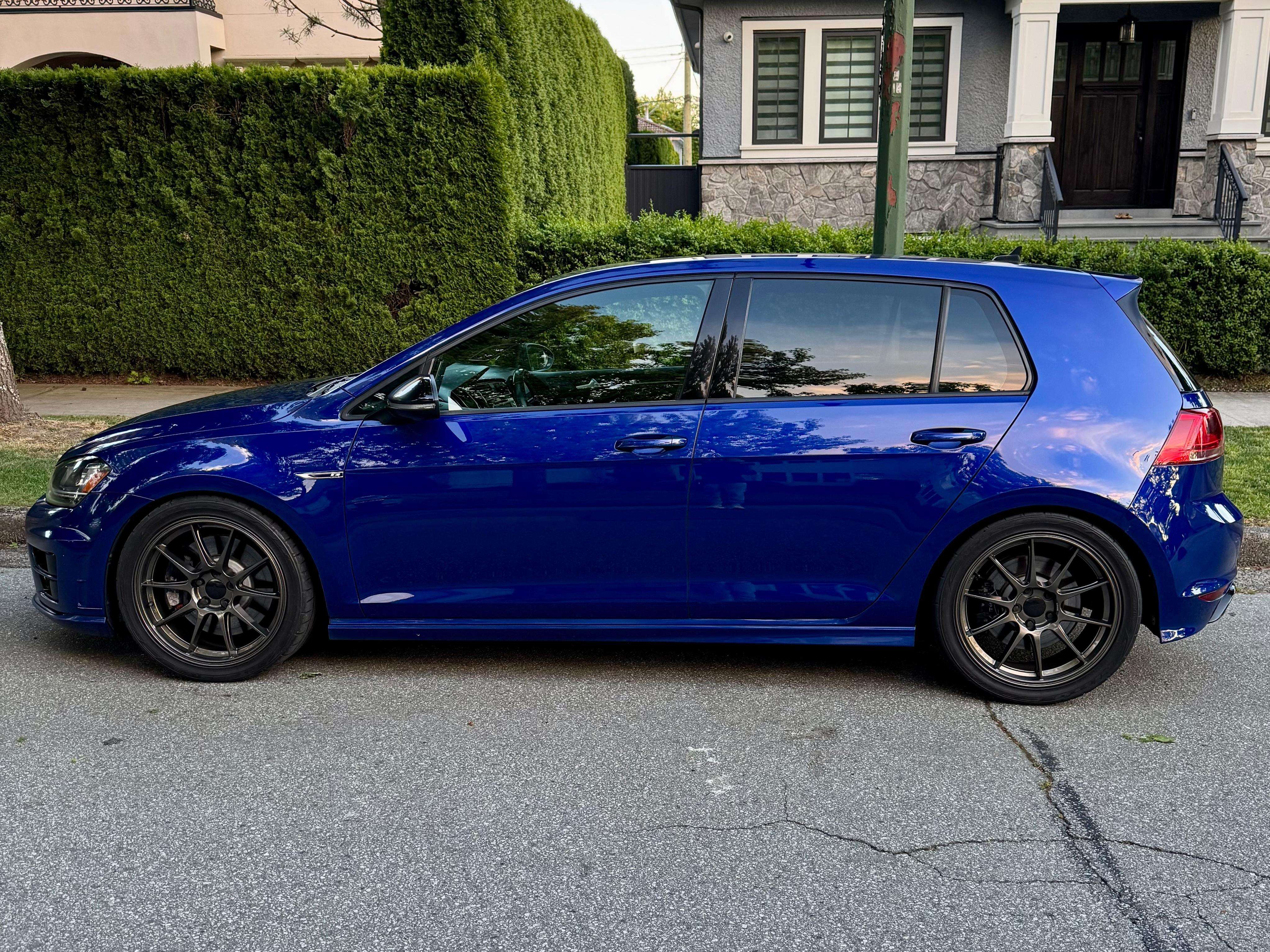 2016 Volkswagen Golf R R