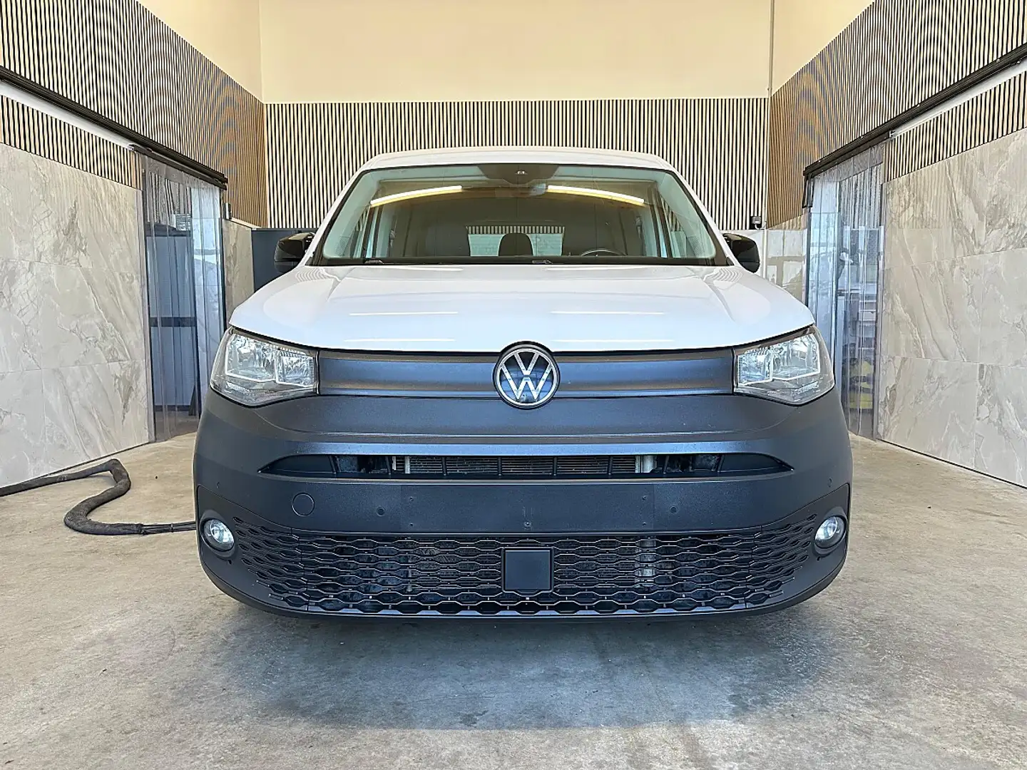 Volkswagen Caddy Kombi 2,0 TDI DSG AHK  Navigation Front Assist.... Weiß - 2