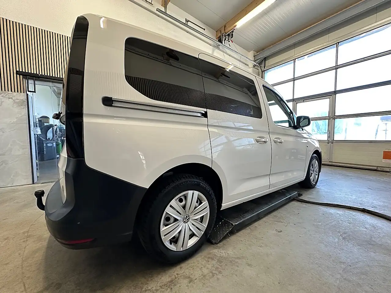 Volkswagen Caddy Kombi 2,0 TDI DSG AHK Navigation Front Assist...., миниатюра 10