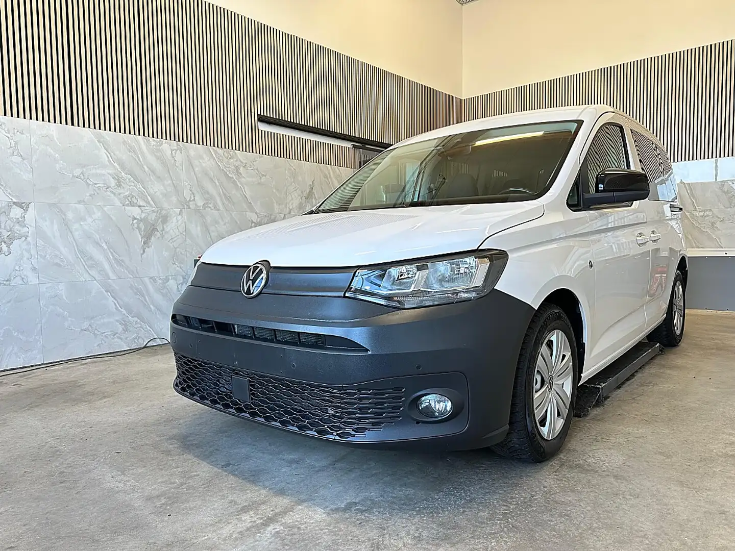 Volkswagen Caddy Kombi 2,0 TDI DSG AHK  Navigation Front Assist.... Weiß - 1