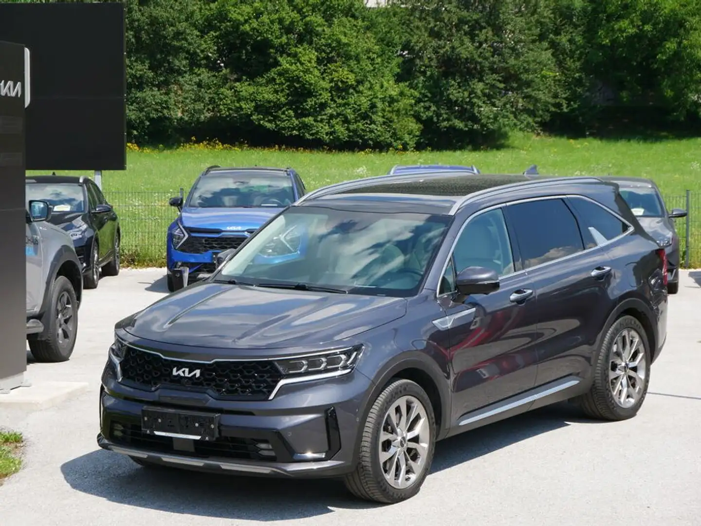 Kia Sorento 2,2 CRDi SCR AWD Platin DCT Grau - 2