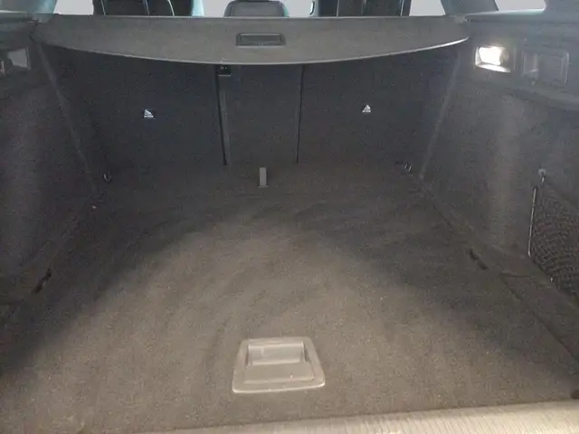 Peugeot 308 SW view 9
