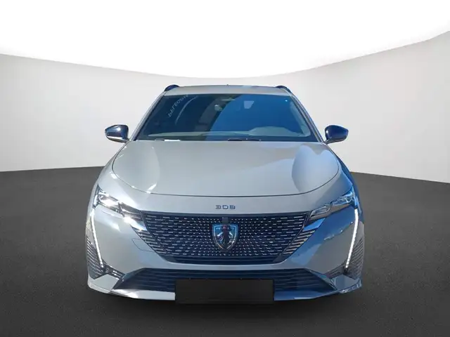 Peugeot 308 SW view 3